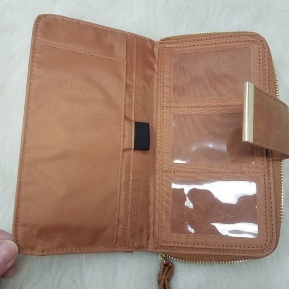 Brown Plaid Wristlet/Clutch Boutique Wallet. - Picture 12 of 16